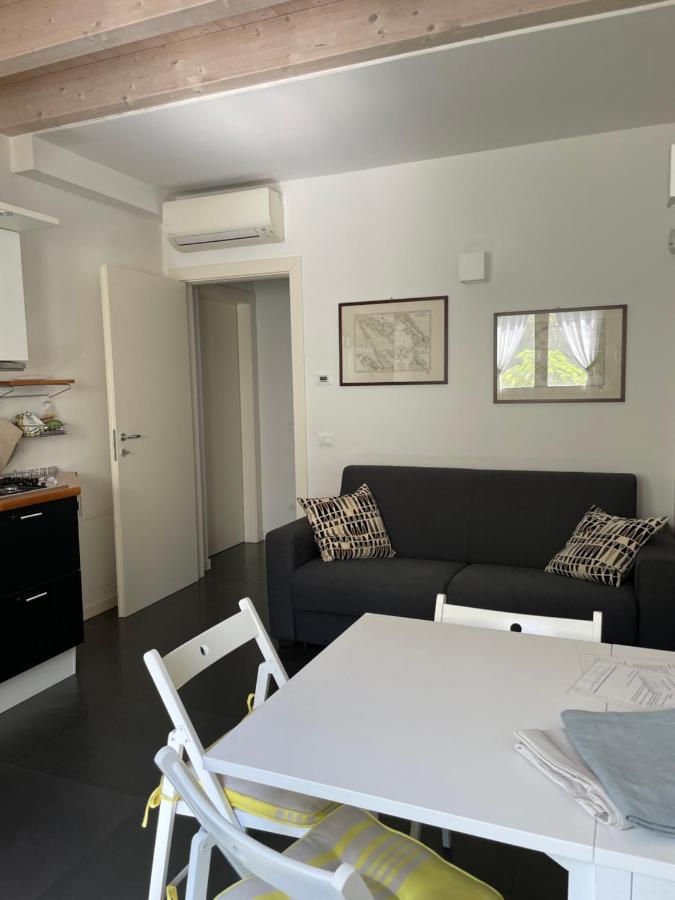 Villa Arzilla 데센자노델가르다 외부 사진